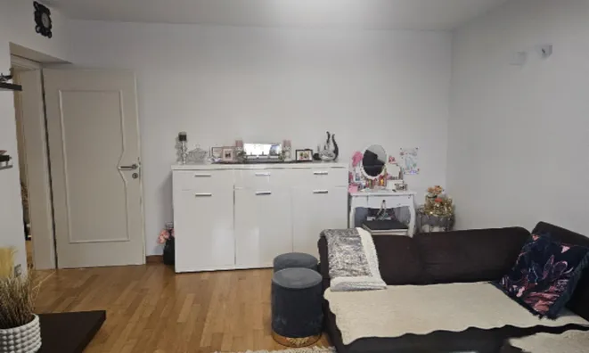 Недвижимость Трехкомнатная квартира Лубляна Шишка: 11