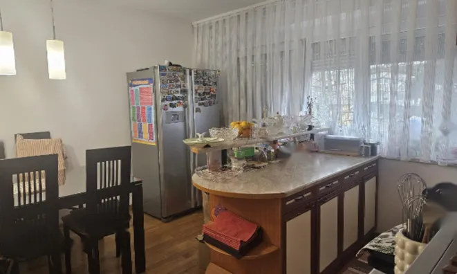 Недвижимость Трехкомнатная квартира Лубляна Шишка: 21