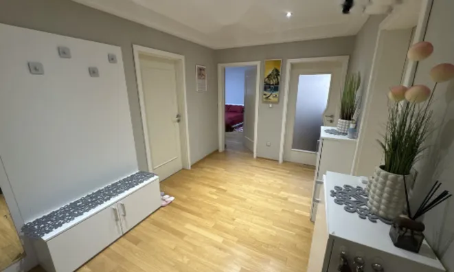 Недвижимость Квартира 3-комнатная Шишка: 2