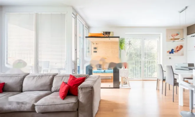 Недвижимость Четырехкомнатная квартира : 2