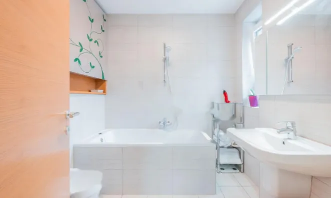 Недвижимость Четырехкомнатная квартира : 11