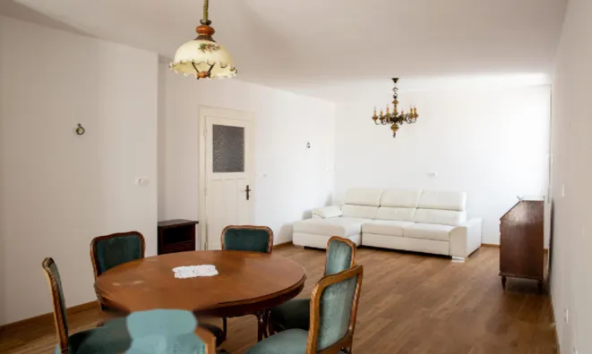 Недвижимость Квартира 5 комнат и более: 1