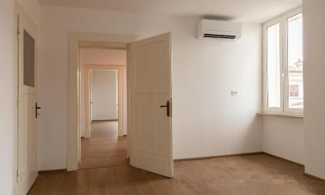 Недвижимость Квартира 5 комнат и более: 8