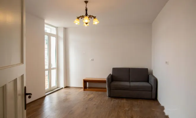 Недвижимость Квартира 5 комнат и более: 10