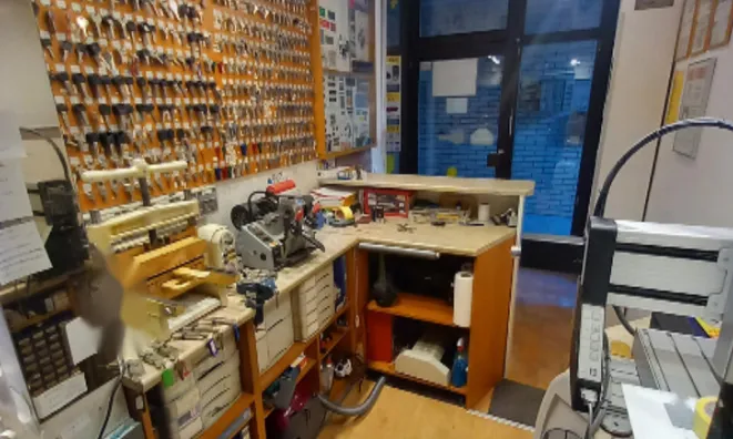 Недвижимость Коммерческое помещение Бежиград: 3