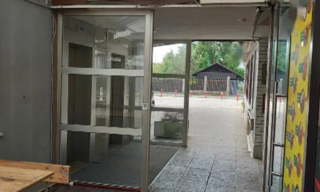 Недвижимость Коммерческое помещение Бежиград: 9