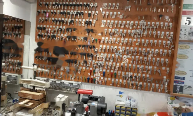 Недвижимость Коммерческое помещение Бежиград: 12