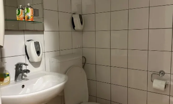 Недвижимость Коммерческое помещение Склад: 22