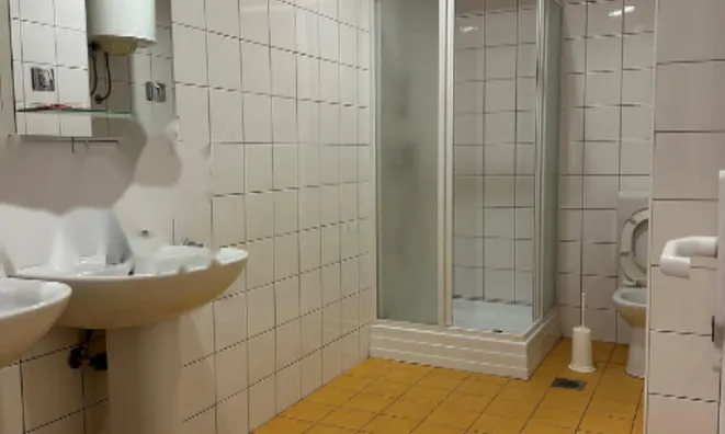 Недвижимость Коммерческое помещение Склад: 23