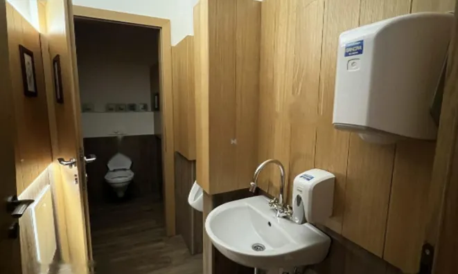 Недвижимость Коммерческое помещение Бежиград: 3