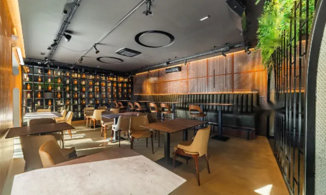 Недвижимость Коммерческое помещение в центре: 3