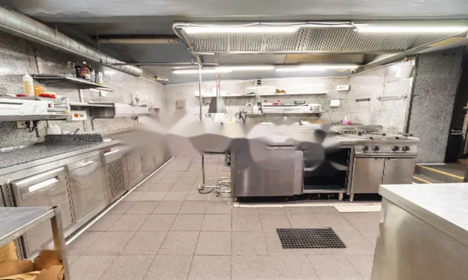 Недвижимость Коммерческое помещение в центре: 9