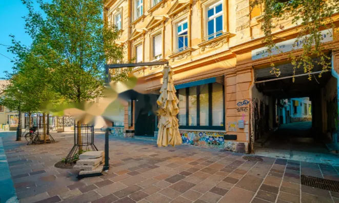 Недвижимость Коммерческое помещение в центре: 15