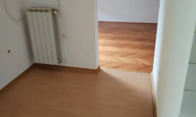 Недвижимость Двухкомнатная квартира в Изоле: 3