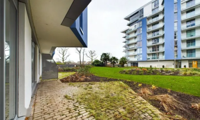 Недвижимость Eastfields Avenue: 3