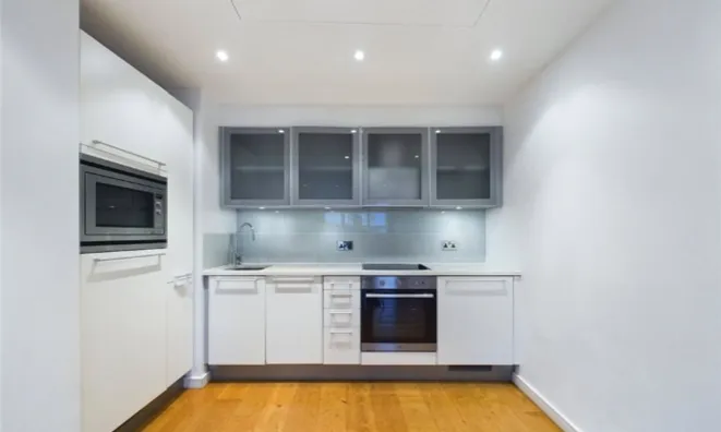 Недвижимость Eastfields Avenue: 9