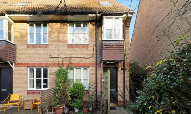 Недвижимость Bunning Way: 10