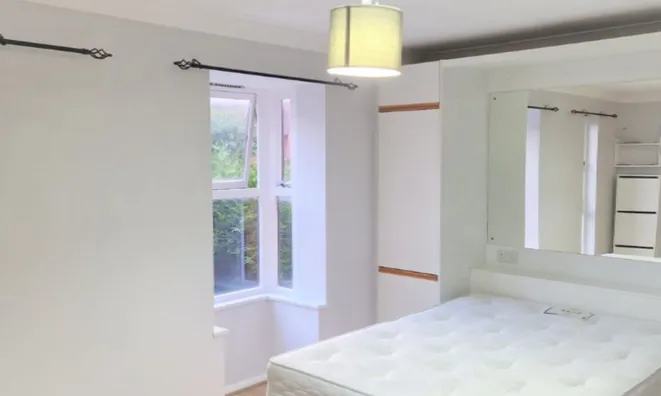 Недвижимость Coopers Close: 10