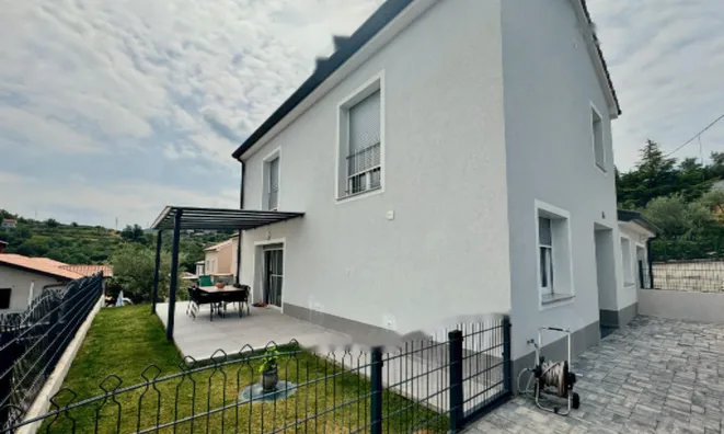 Недвижимость Дом-близнец Гриньян.: 23