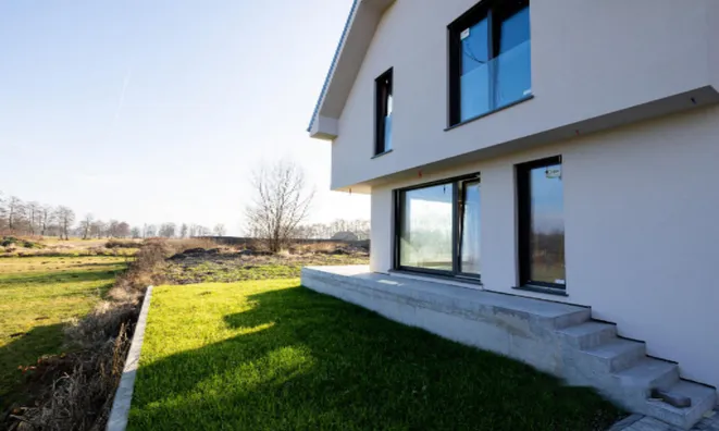 Недвижимость Дом, Чрна вас: 3