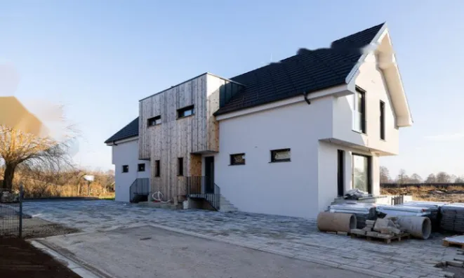 Недвижимость Дом, Чрна вас: 5