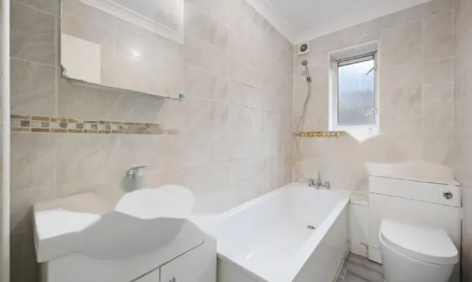 Недвижимость Rosemont Court, Rosemont Road, Acton: 8