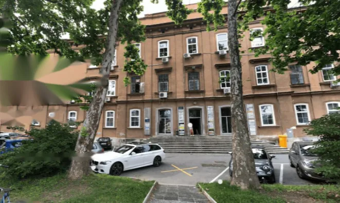 Недвижимость Офисный центр на Тржашка: 1