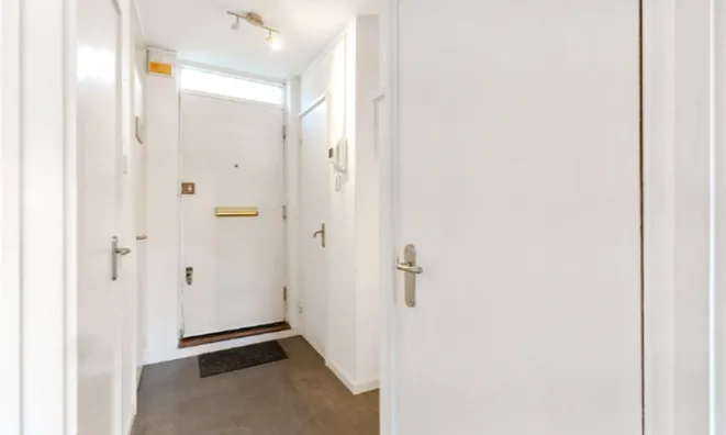 Недвижимость Gillespie Road: 4