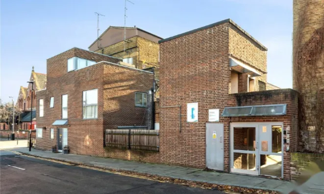 Недвижимость Gillespie Road: 6