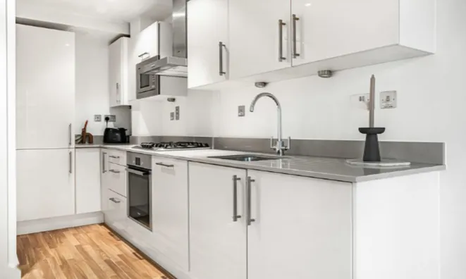 Недвижимость Scriven Street: 15