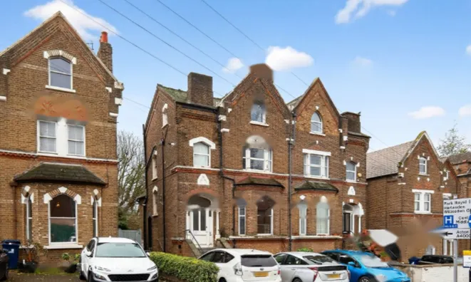 Недвижимость Leamington Park: 10