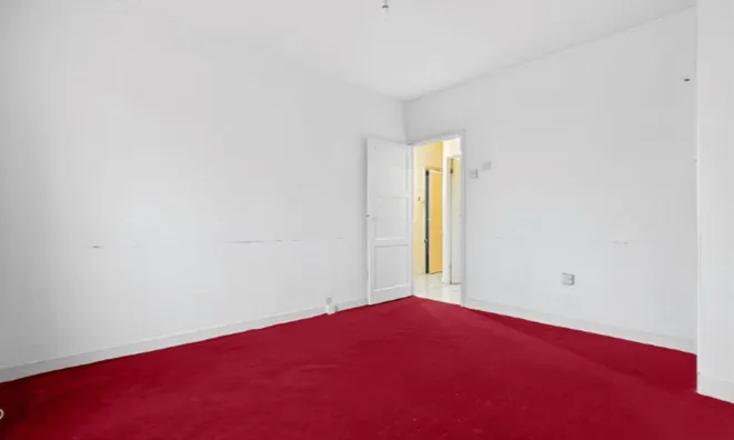 Недвижимость White City Estate: 7