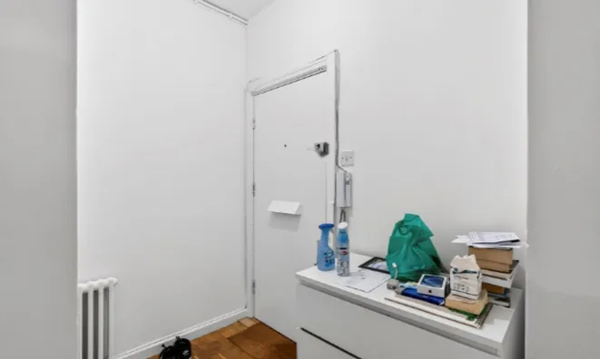 Недвижимость Barons Court Road: 19