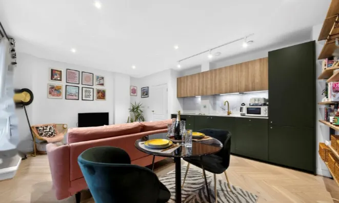 Недвижимость Cross Lane: 9