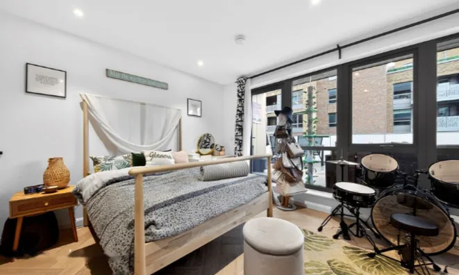 Недвижимость Cross Lane: 10