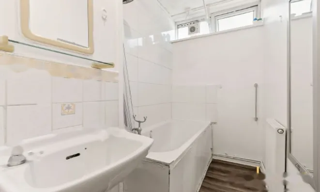 Недвижимость Hampson Way: 2