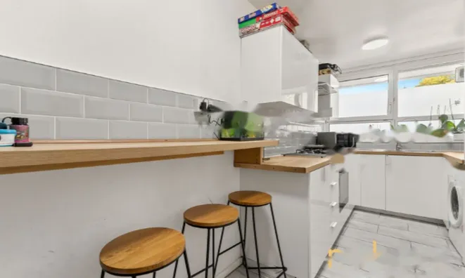 Недвижимость Hampson Way: 5