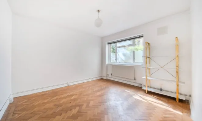 Недвижимость Lansdowne Way: 2