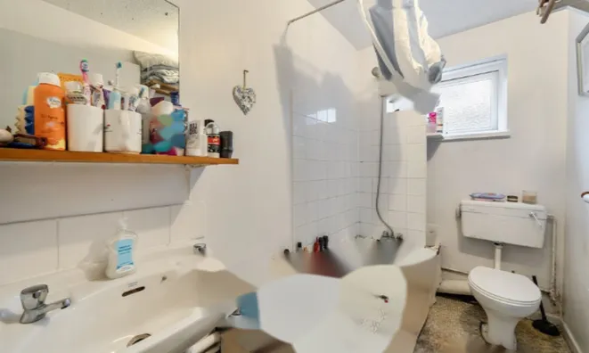 Недвижимость Myatt Road: 12