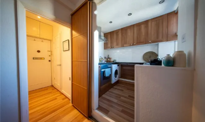 Недвижимость Abercorn Place: 2