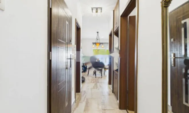 Недвижимость Трёхкомнатная квартира Центр: 9