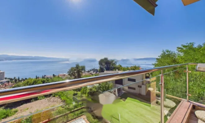 Недвижимость Трёхкомнатная квартира Центр: 17