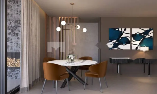 Недвижимость Трёхкомнатная квартира в центре: 3