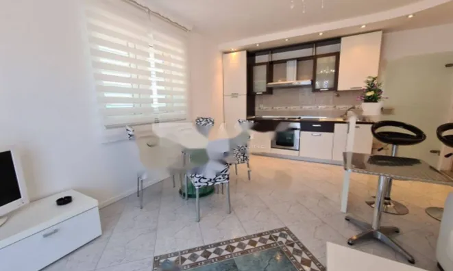 Недвижимость Четырехкомнатная квартира, Опатия: 2