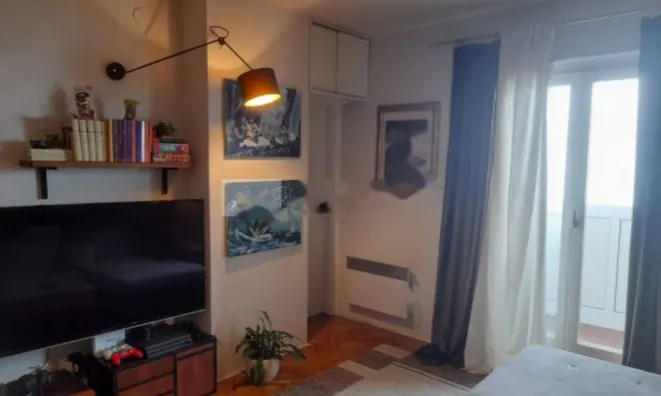 Недвижимость Трехкомнатная квартира центр: 6