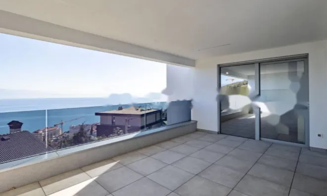 Недвижимость Трехкомнатная квартира Центр: 2