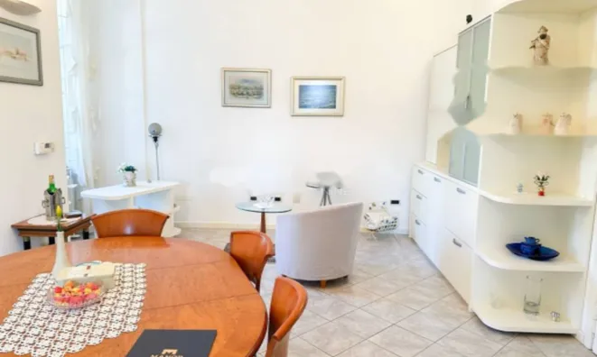 Недвижимость Трёхкомнатная квартира, Опатия: 4