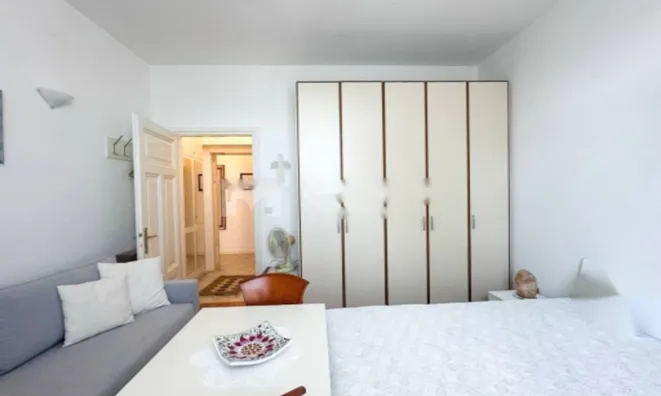 Недвижимость Трёхкомнатная квартира, Опатия: 11