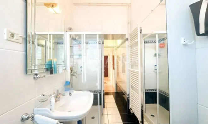 Недвижимость Трёхкомнатная квартира, Опатия: 14