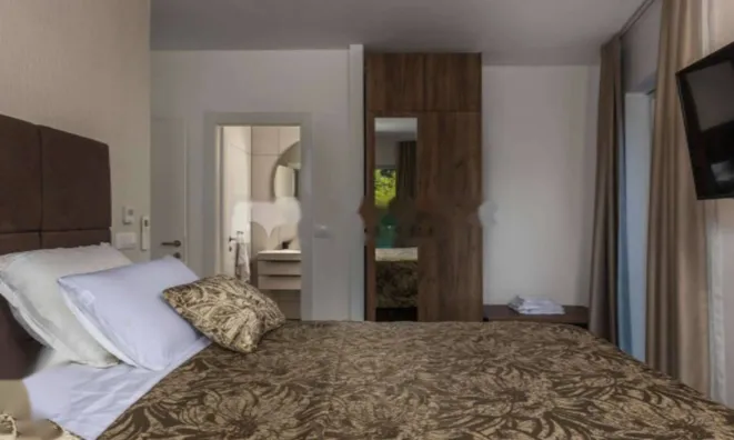 Недвижимость Семейный дом 225 м², Центр: 12